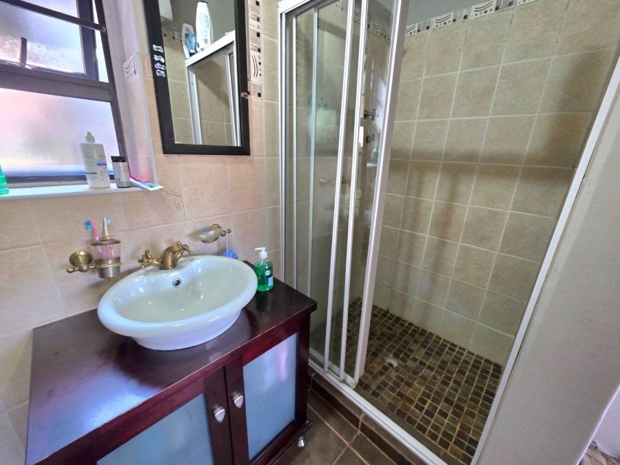 5 Bedroom Property for Sale in Eureka Free State